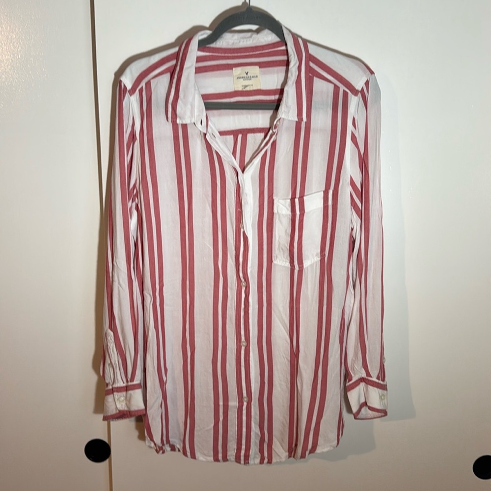 American Eagle button up shirt
